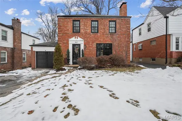 8417 Colonial Lane, St Louis, MO 63124