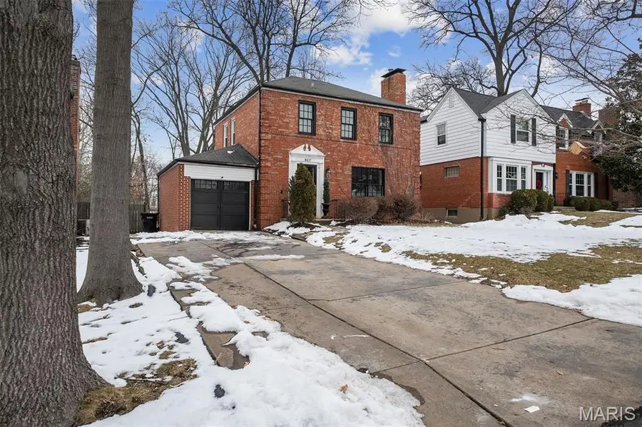 8417 Colonial Lane, Saint Louis, MO 63124 - #2