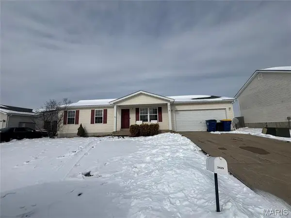 2419 Balboa Circle, Warrenton, MO 63383