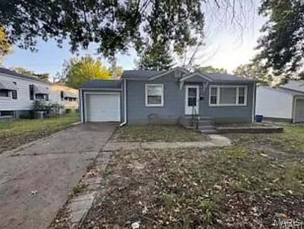 10130 Newbold Drive, Bellefontaine Neighbors, MO 63137 - Image #1