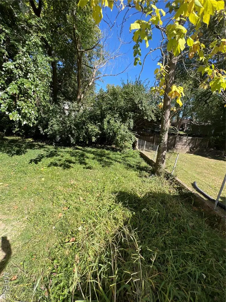 8015 Allen Avenue, Saint Louis, MO 63114 - #3