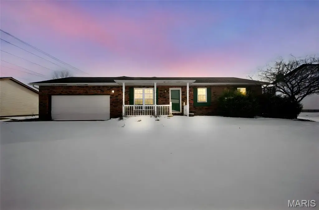 104 Chouteau Trace Parkway, Granite City, IL 62040 - Image #1