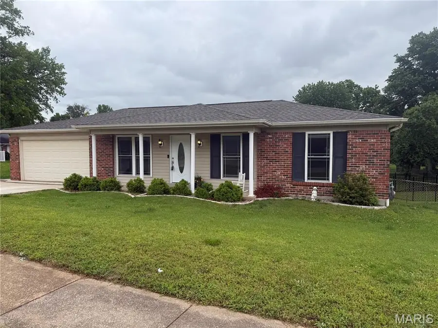 6540 Towne Woods Drive, Oakville, MO 63129 - #2