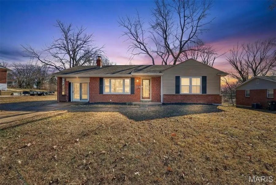 1102 Thatcher Avenue, Dellwood, MO 63135 - #3