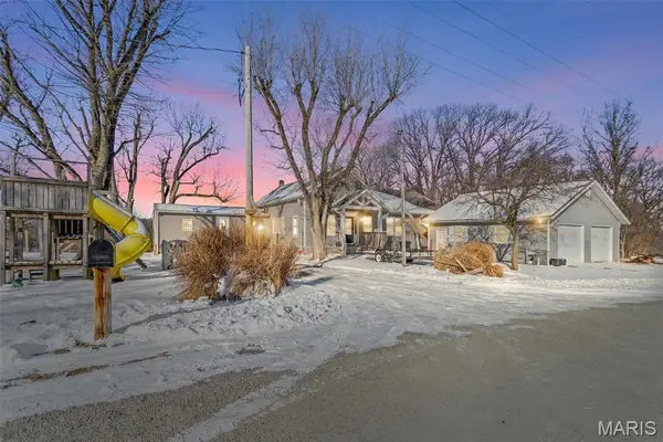 1272 NE 700 Avenue, Roodhouse, IL 62082