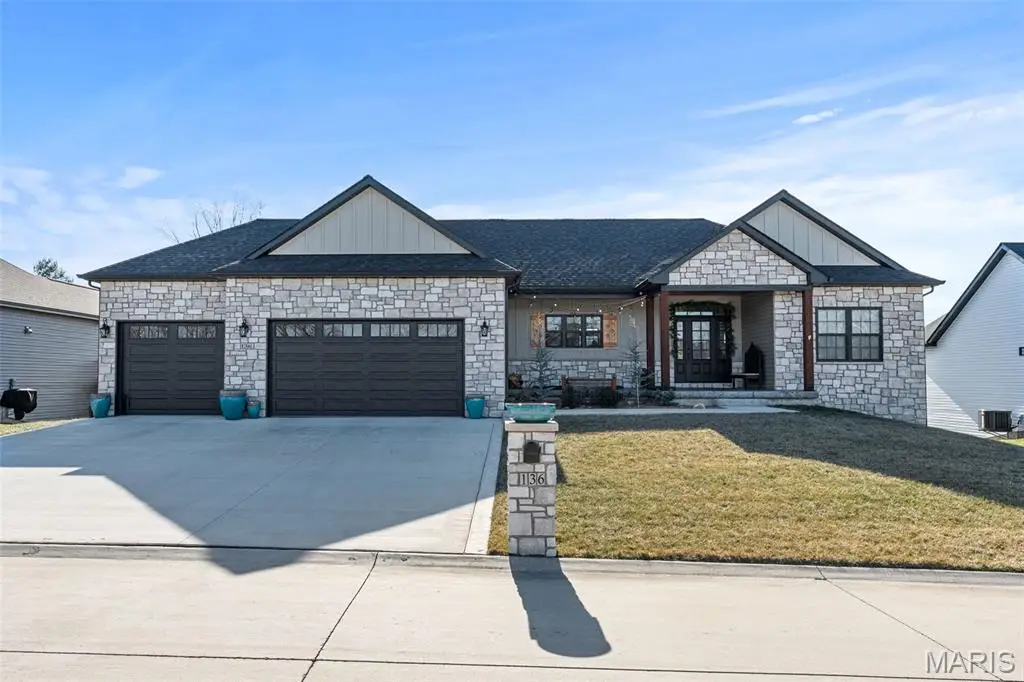 136 Valley Brook Court, Washington, MO 63090 - Image #1