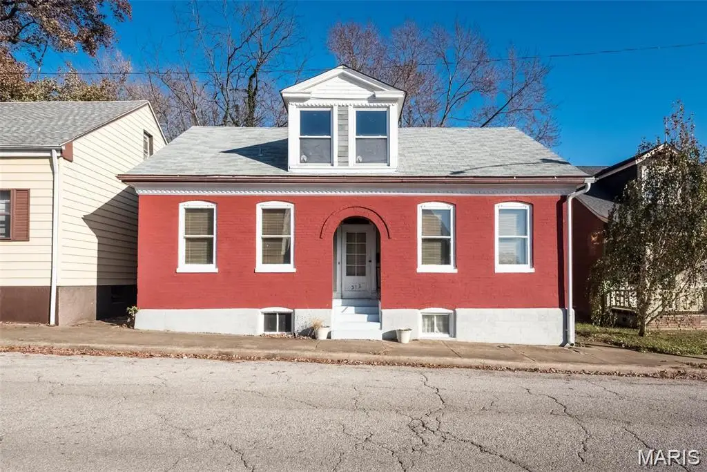 312 S Jackson Street, Belleville, IL 62220 - Image #1