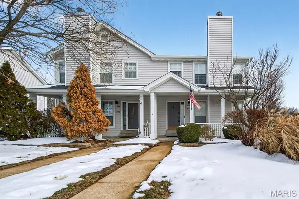 1450 Whispering Creek Drive, Ballwin, MO 63021