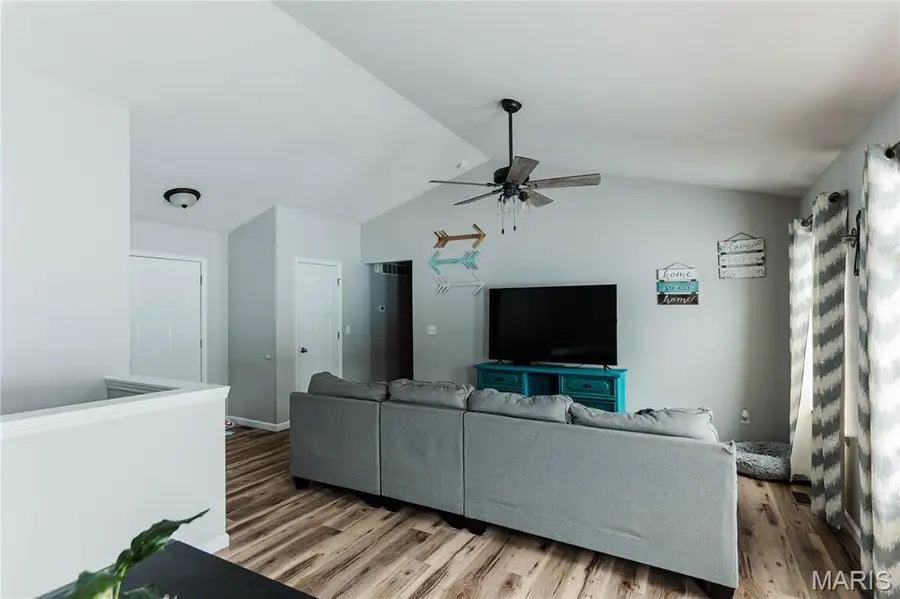 2320 Central Park Drive, Troy, MO 63379 - Image #3