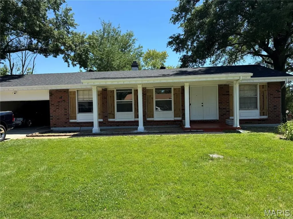 4308 Sulla Drive, Florissant, MO 63033 - Image #1