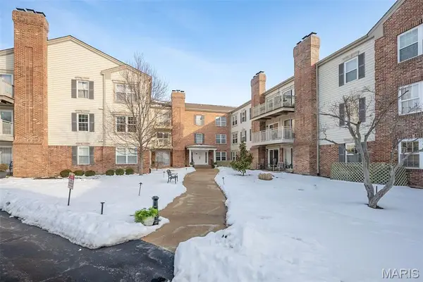 12917 Portulaca Drive #220, St Louis, MO 63146