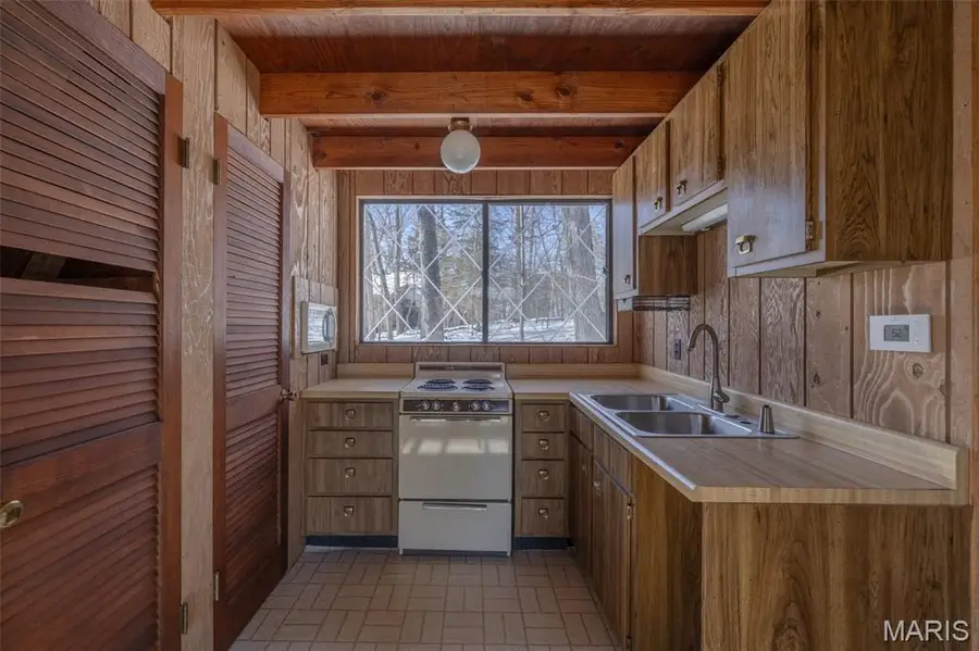 835 Mitten Ridge Drive, Innsbrook, MO 63390 - #3