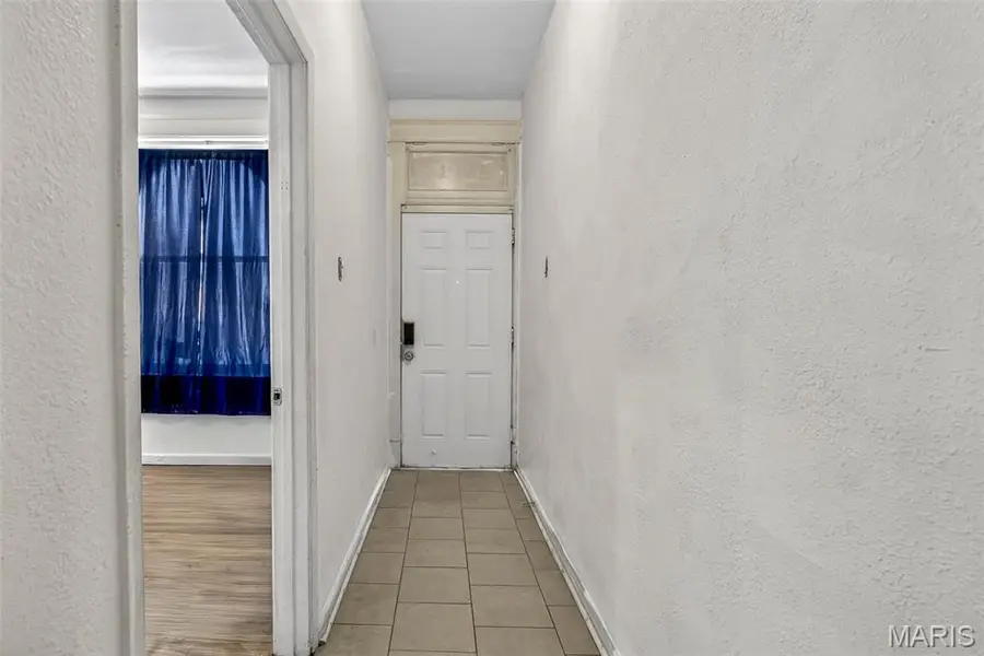 3441 Iowa Avenue, Saint Louis, MO 63118 - #3