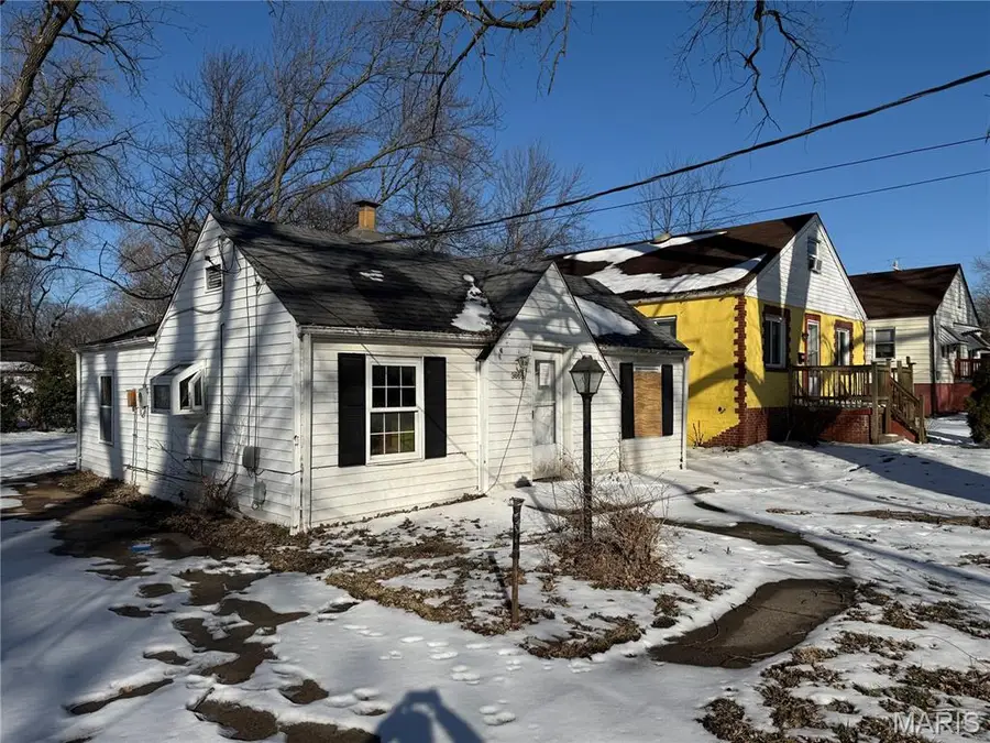 3669 Isolda Avenue, Saint Ann, MO 63074 - #2