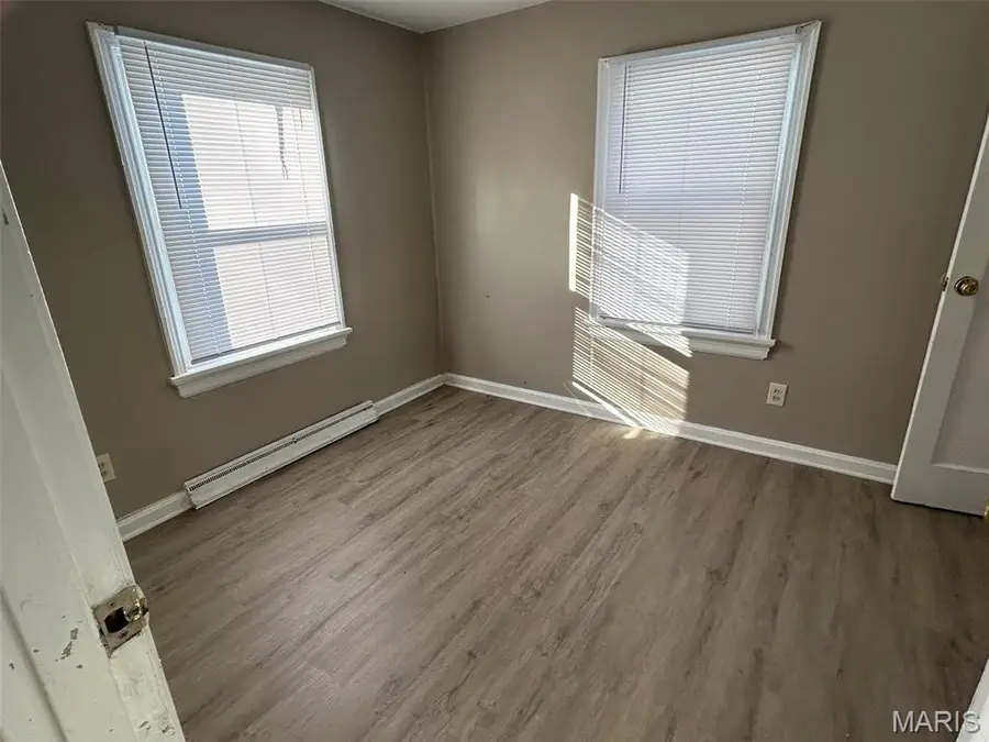 6242 Garfield Avenue, Berkeley, MO 63134 - #2