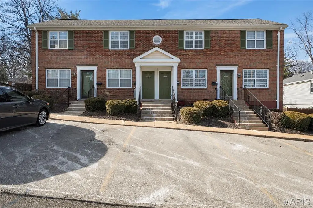 1513 Swallow Drive, Saint Louis, MO 63144 - #1