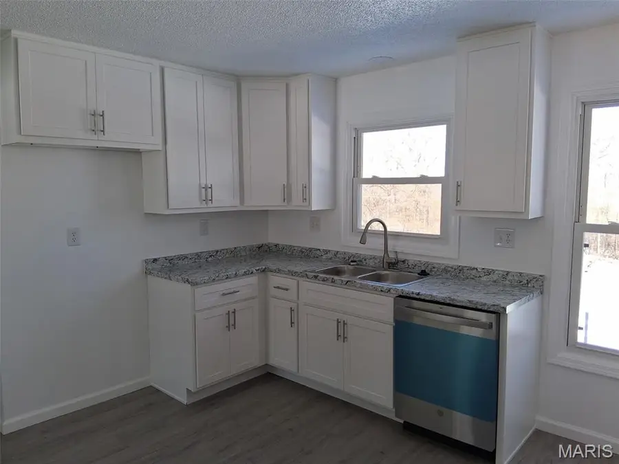 2704 Wycliff Drive, Farmington, MO 63640 - #3