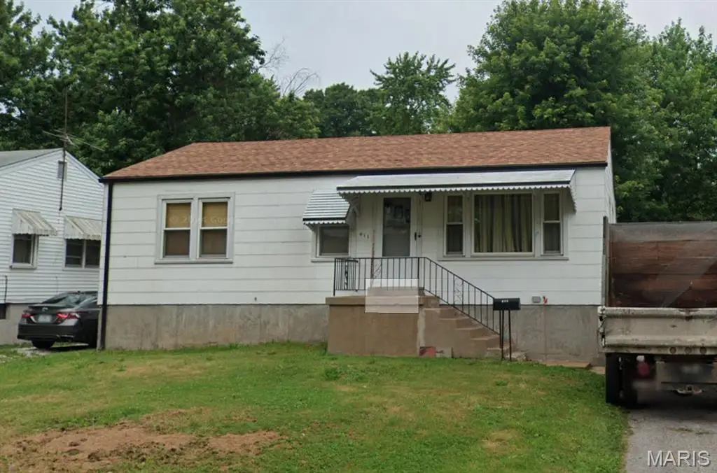 411 Warford Avenue, Saint Louis, MO 63135 - #1