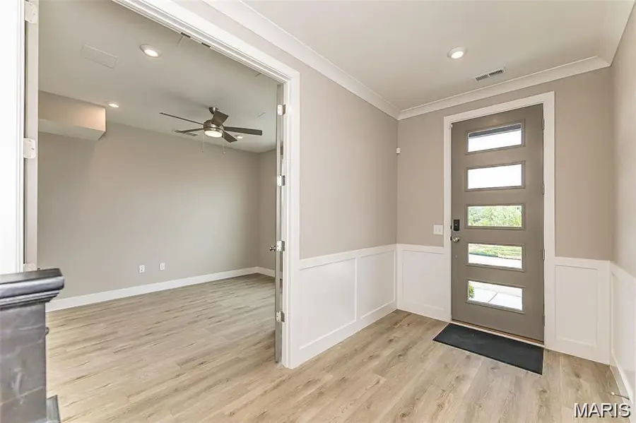 8919 Gateway Heights #94-804, Richmond Heights, MO 63144 - #3