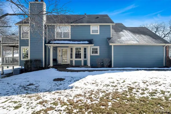 3173 Autumn Trace Drive, Maryland Heights, MO 63043