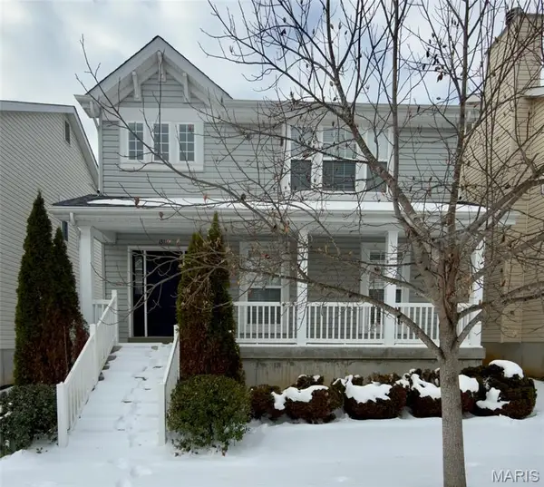 1319 Commons Circle, St Charles, MO 63304