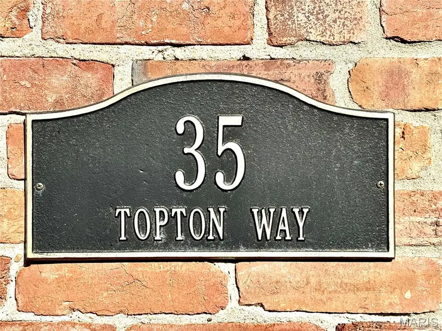 35 Topton Way #2W, Clayton, MO 63105 - #2