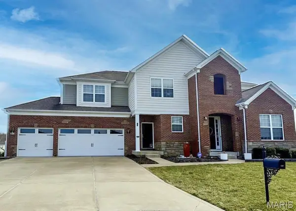 351 Oak Stand Court, Chesterfield, MO 63005
