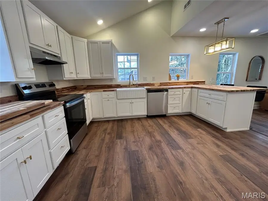 621 W Osage Street, Pacific, MO 63069 - #3