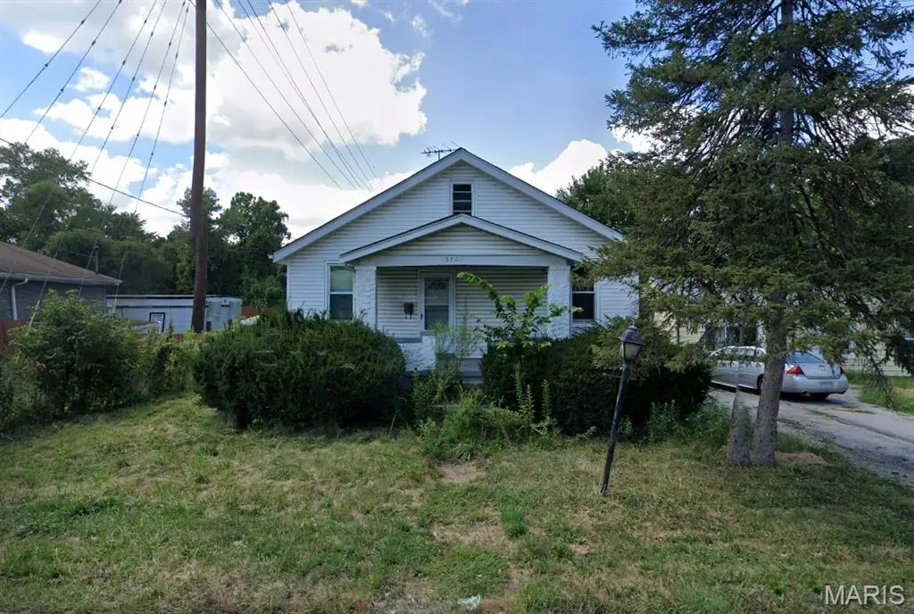 9701 Lilac Drive, Saint Louis, MO 63137 - #1