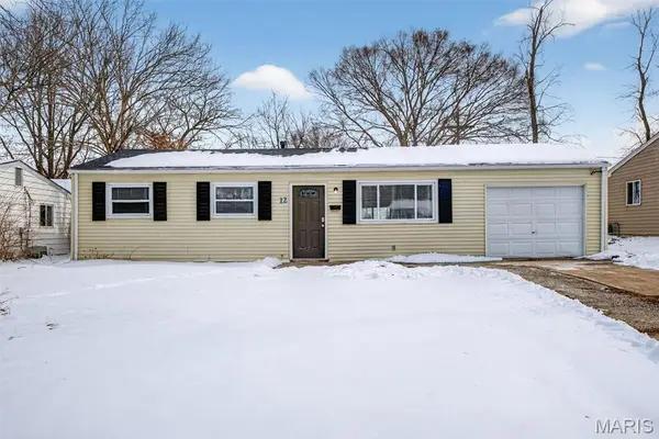 12 Foster Lane, Wentzville, MO 63385