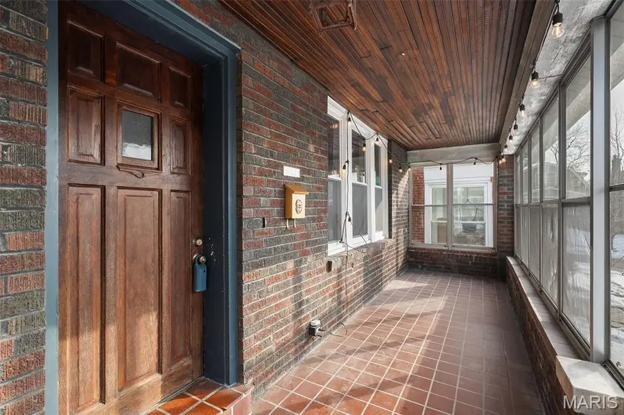 2842 Knox Court, Saint Louis, MO 63139 - Image #2