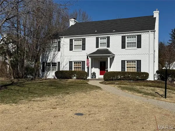 9 Warson Terrace, Ladue, MO 63124