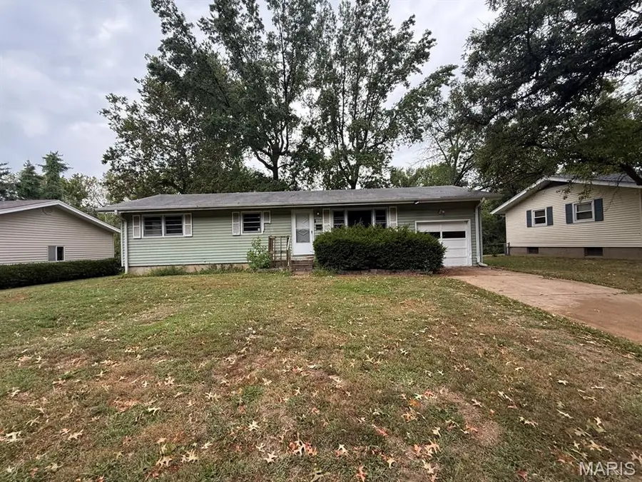 125 Forestwood Drive, Saint Louis, MO 63135 - #2