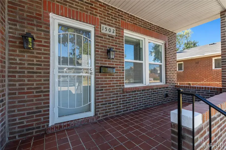 1500 E Linton Avenue, Saint Louis, MO 63107 - #2