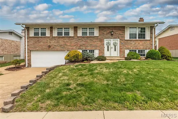 3233 Hedgetree Lane, St Louis, MO 63129