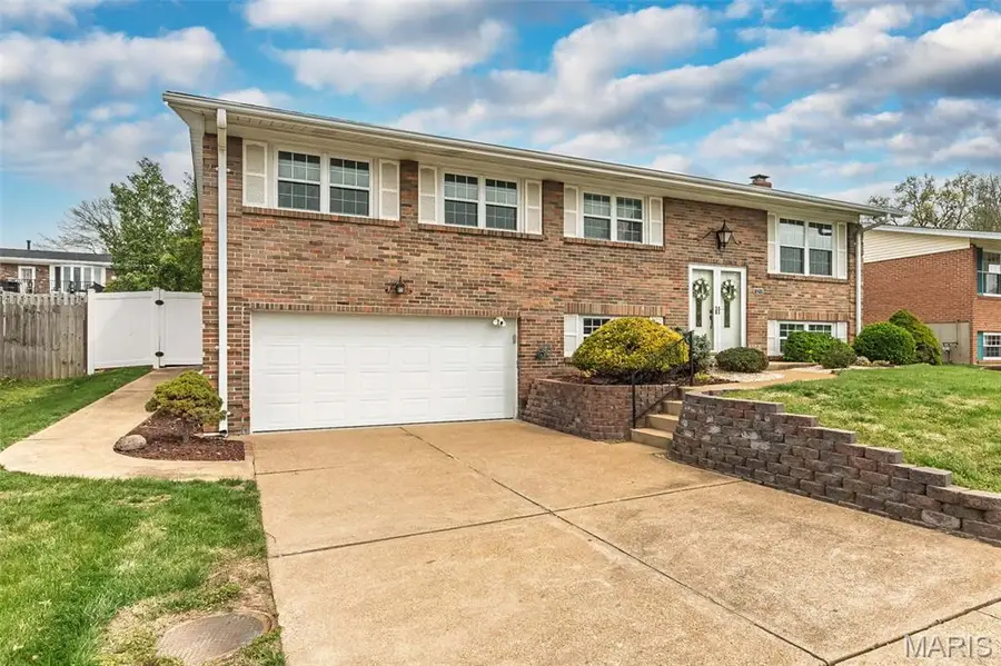 3233 Hedgetree Lane, Saint Louis, MO 63129 - #3