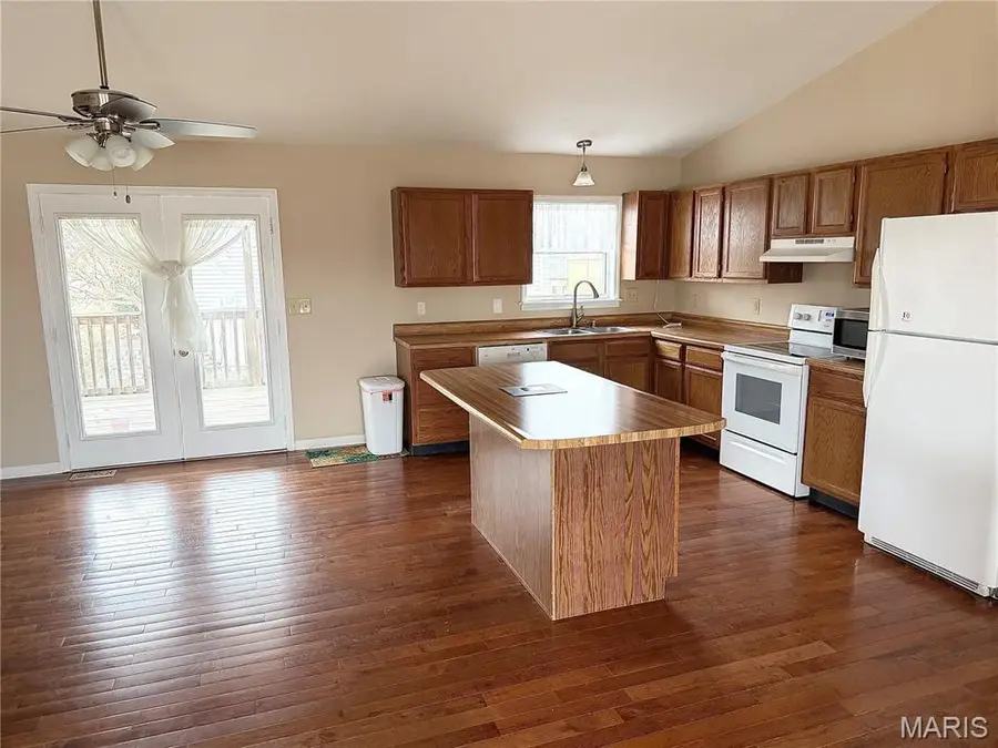 707 Hawthorne Drive, Pacific, MO 63069 - #3