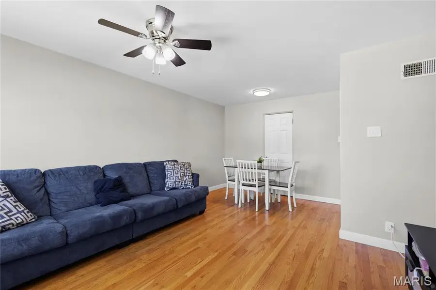 9524 Starboard Drive, Saint Louis, MO 63123 - #2