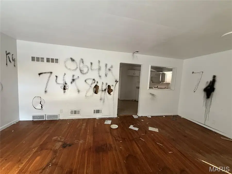 10416 Durness Drive, Saint Louis, MO 63137 - #2