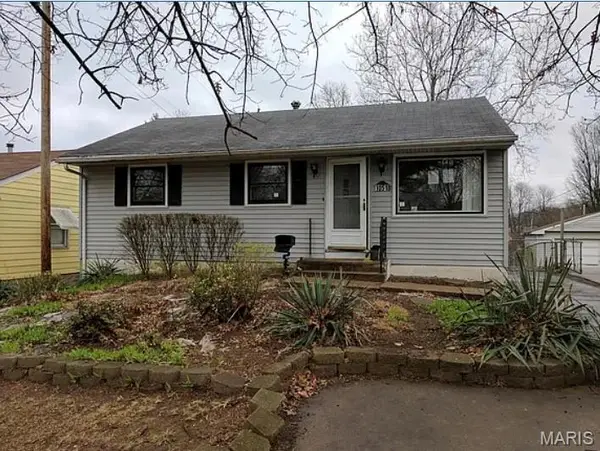 10518 Braemar Drive, St Louis, MO 63137