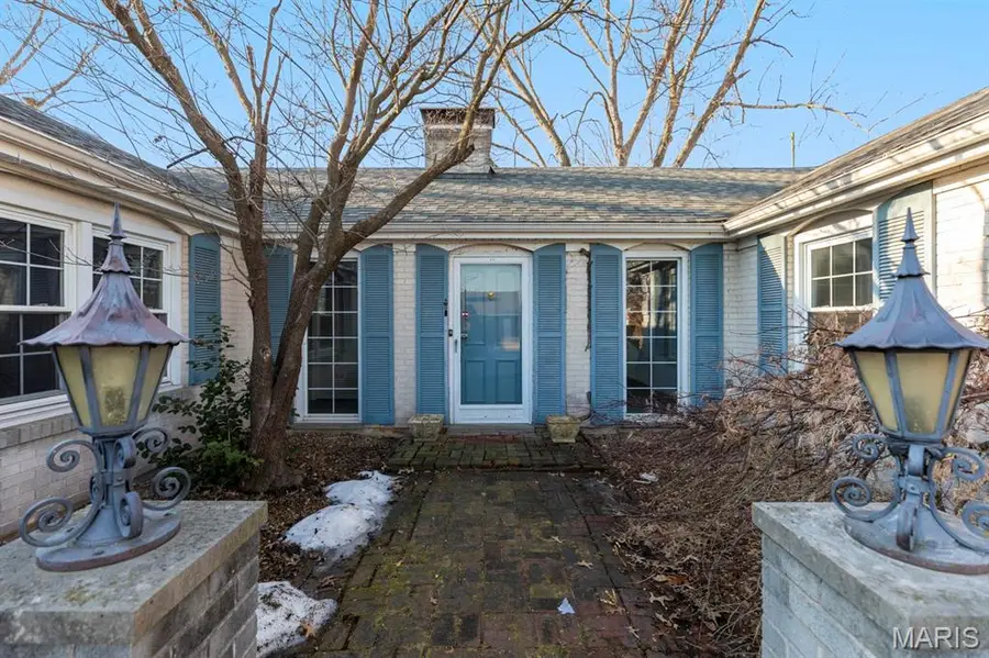 30 N Joyce Ellen Way, Saint Peters, MO 63376 - #3