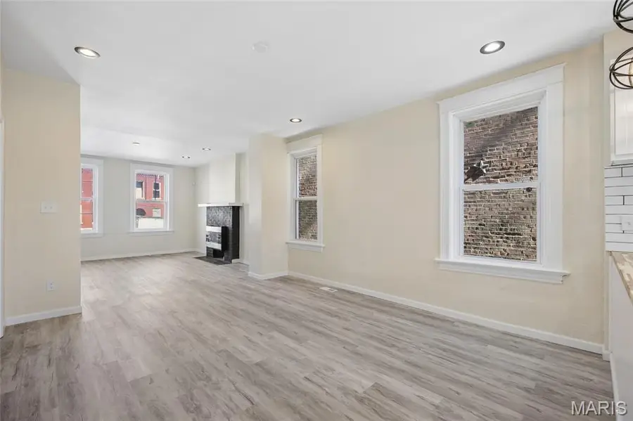 816 Mclaran Avenue, Saint Louis, MO 63147 - #3