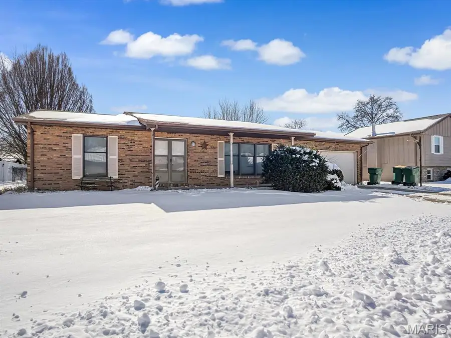 321 Amy Drive, Ofallon, IL 62269 - Image #2