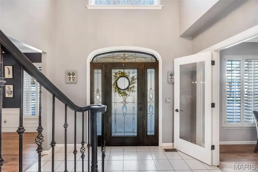 17104 Hillcrest Field Court, Chesterfield, MO 63005 - Image #3