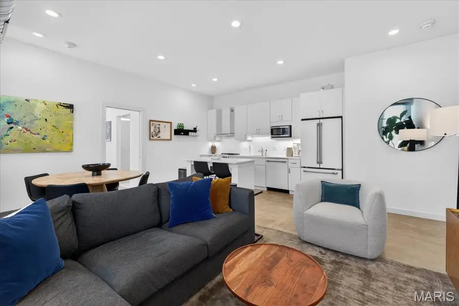 3842 Olive Street #2, Saint Louis, MO 63108 - #3