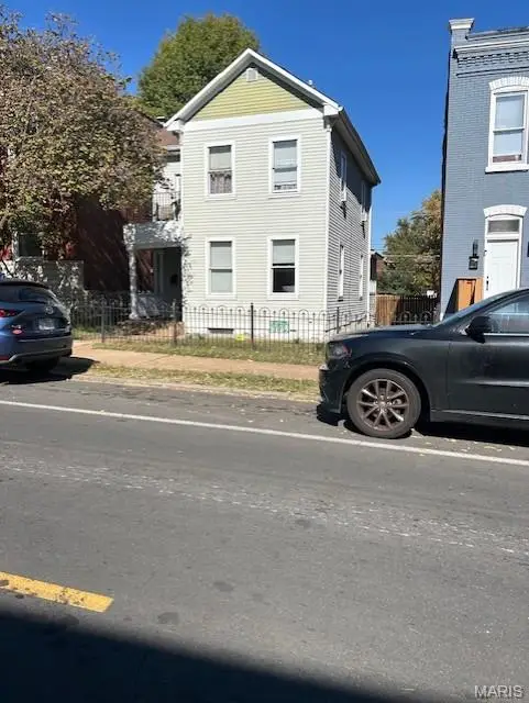 3019 Chippewa Street, Saint Louis, MO 63118 - #2