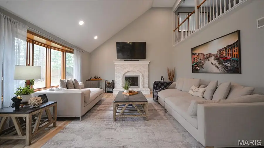 6906 Wellsford Court, Oakville, MO 63129 - Image #3