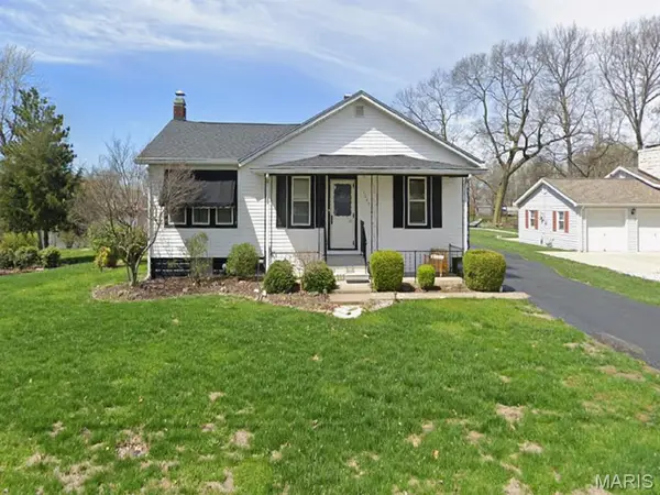 3949 Lake Street, Granite City, IL 62040