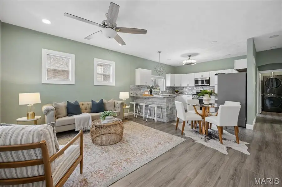 6205 Odell Street, Saint Louis, MO 63139 - #3