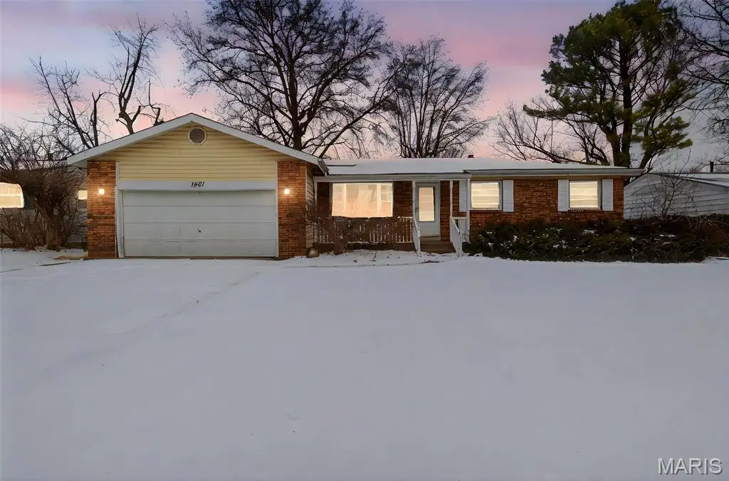 1451 Farmview Avenue, Saint Louis, MO 63138 - #1